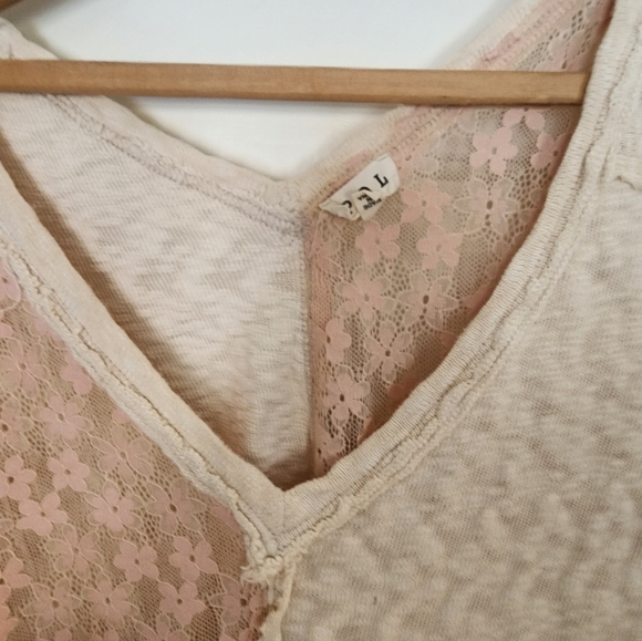 Pol Floral Lace Top Tee Cotton Size Large Pink & Cream Feminine Romantic - Picture 4 of 10